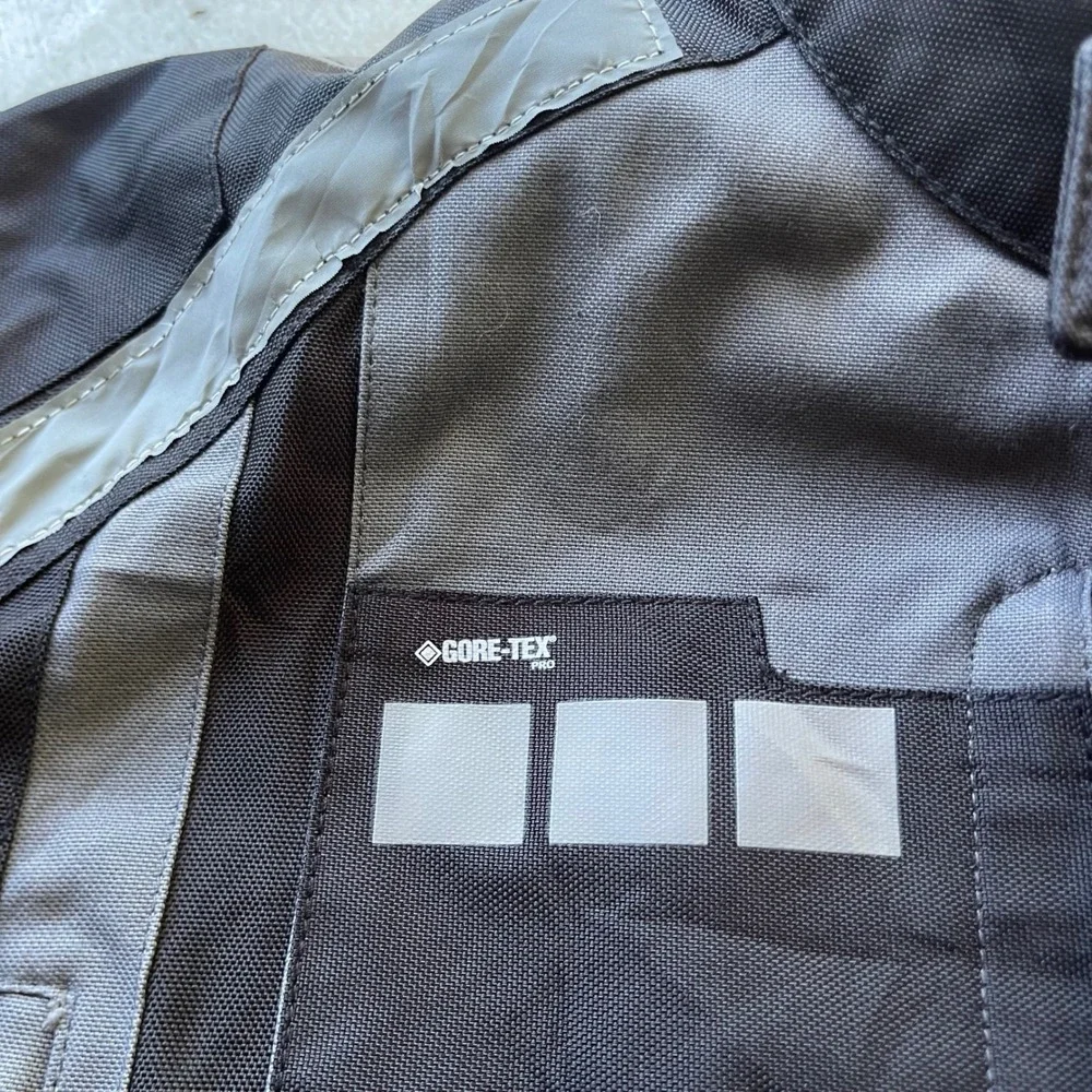 Klim Badlands Pro Gore-Tex Pro Motorcycle Jacket Grey Black Mens XL